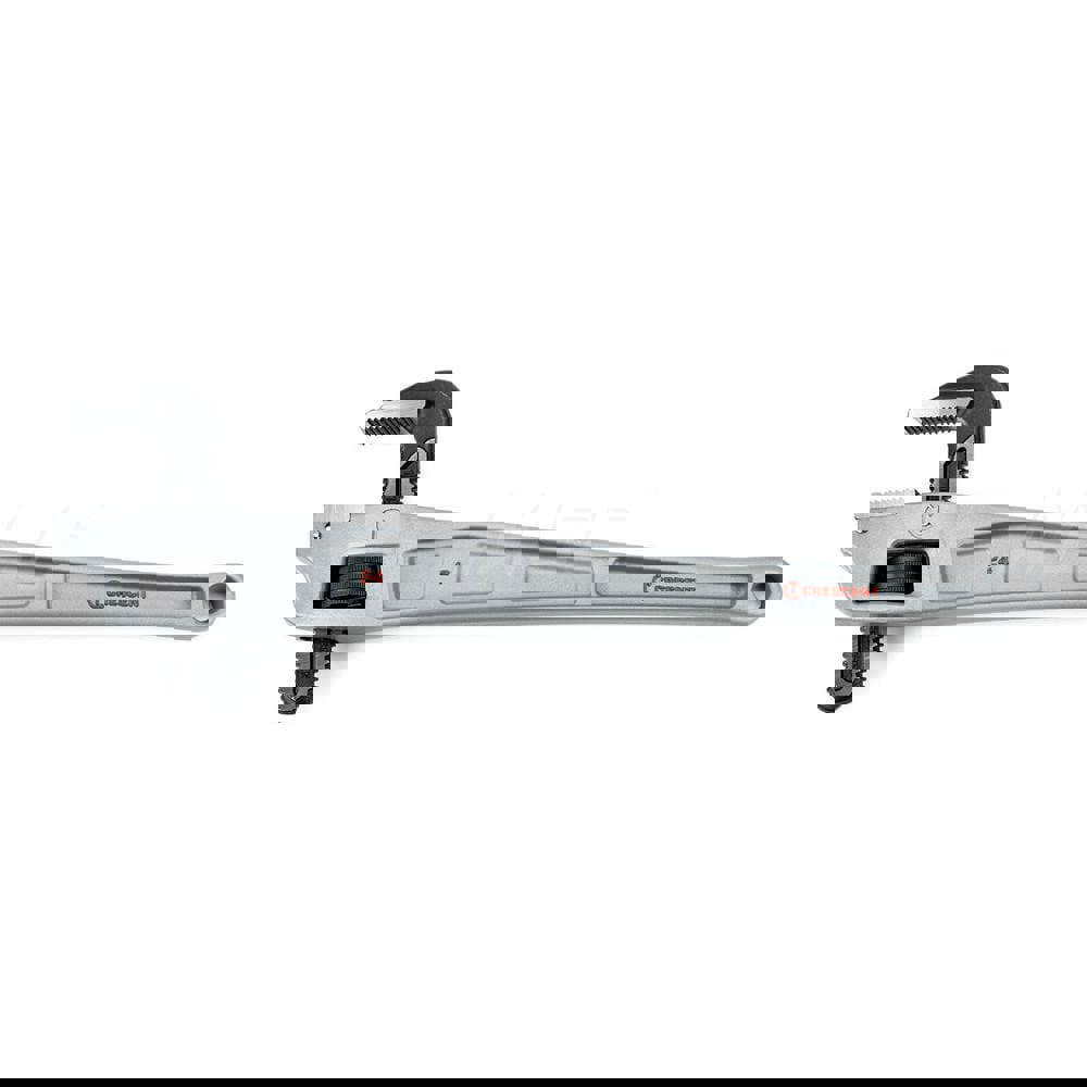 Offset Pipe Wrench: 24